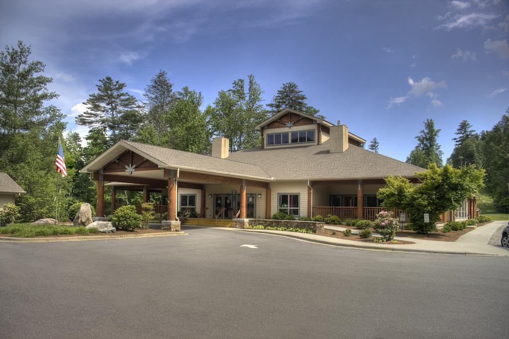 Foxhunt At Sapphire Valley Exterior photo