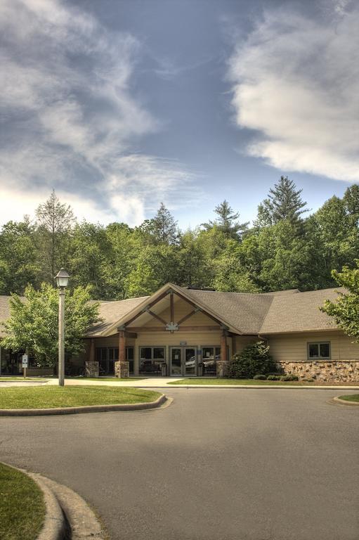 Foxhunt At Sapphire Valley Exterior photo