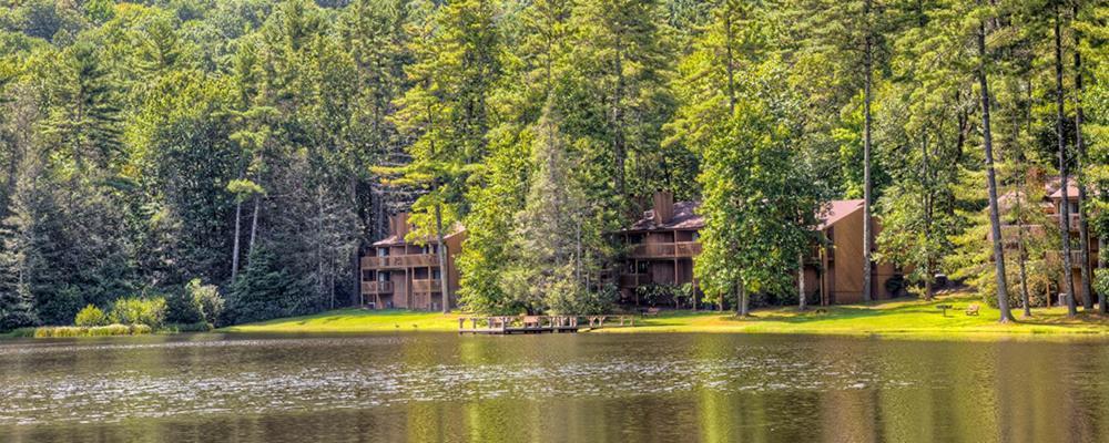 Foxhunt At Sapphire Valley Exterior photo