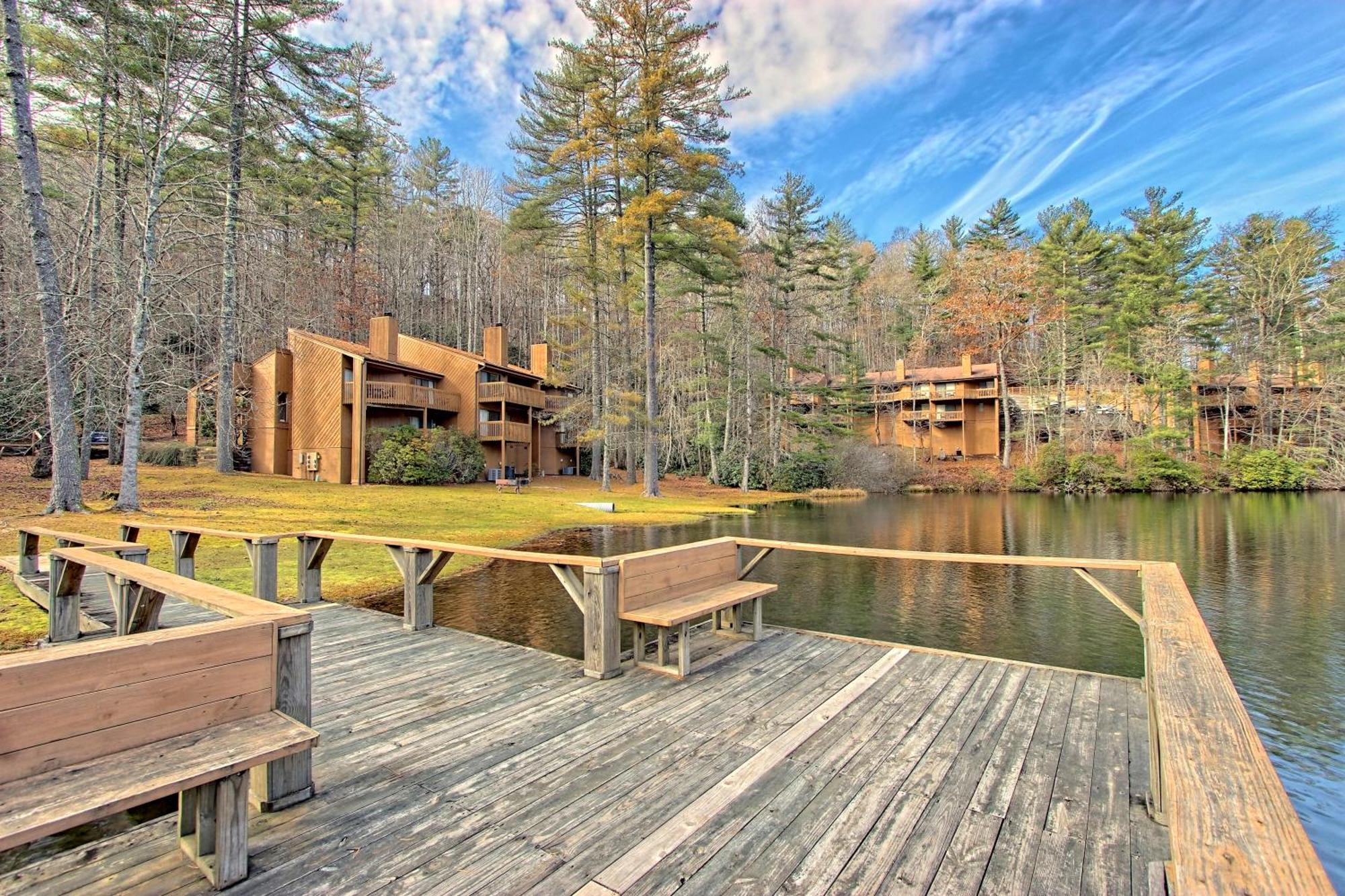 Foxhunt At Sapphire Valley Exterior photo