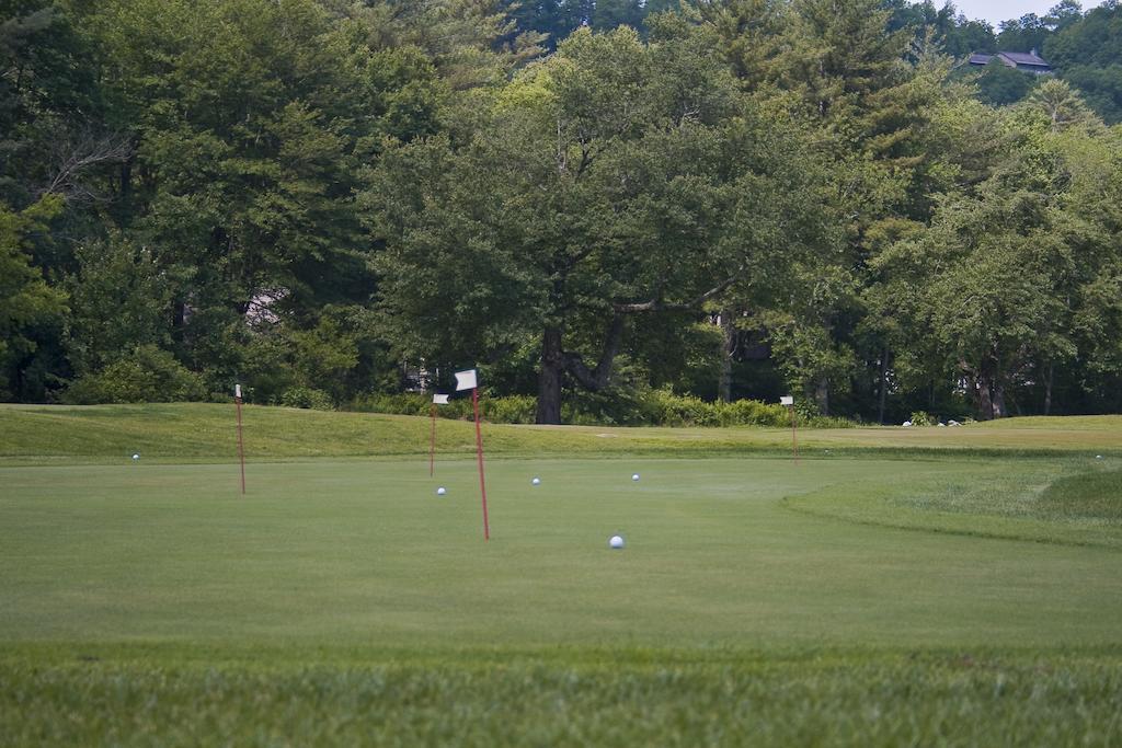 Foxhunt At Sapphire Valley Exterior photo